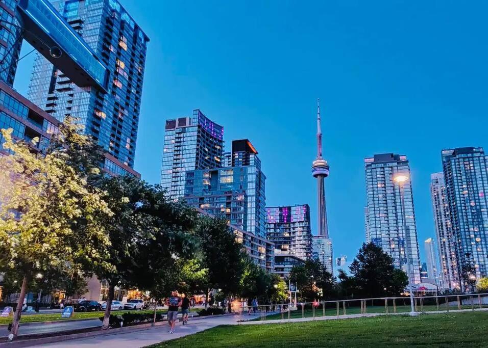 Stunning Condo Wit Amazing View 5Mins From Cntower Toronto Ngoại thất bức ảnh