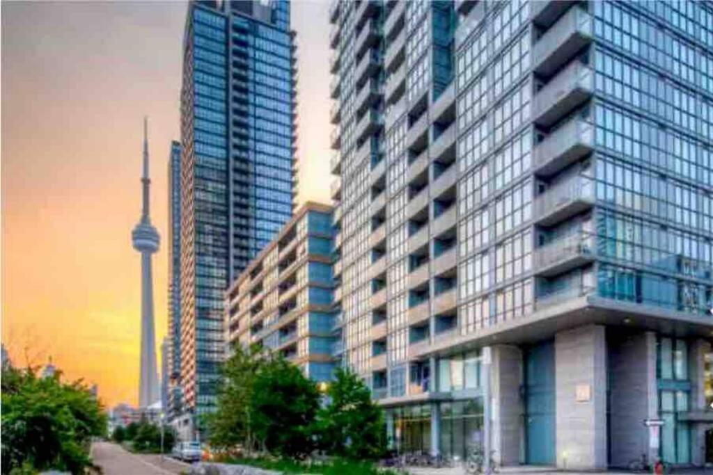 Stunning Condo Wit Amazing View 5Mins From Cntower Toronto Ngoại thất bức ảnh