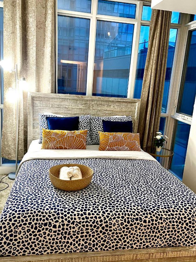 Stunning Condo Wit Amazing View 5Mins From Cntower Toronto Ngoại thất bức ảnh